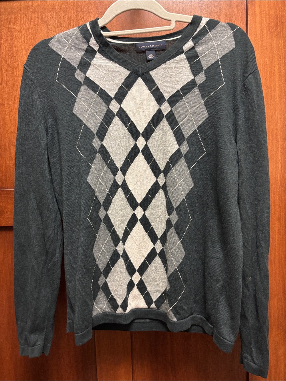 Banana Republic Men's Dark Gray V-Neck Silk Blend Argyle Sweater